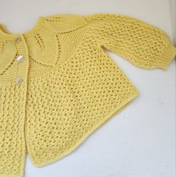 Handmade Baby Sweater and Bonnet 0-6 Months NEW - Picture 5 of 9